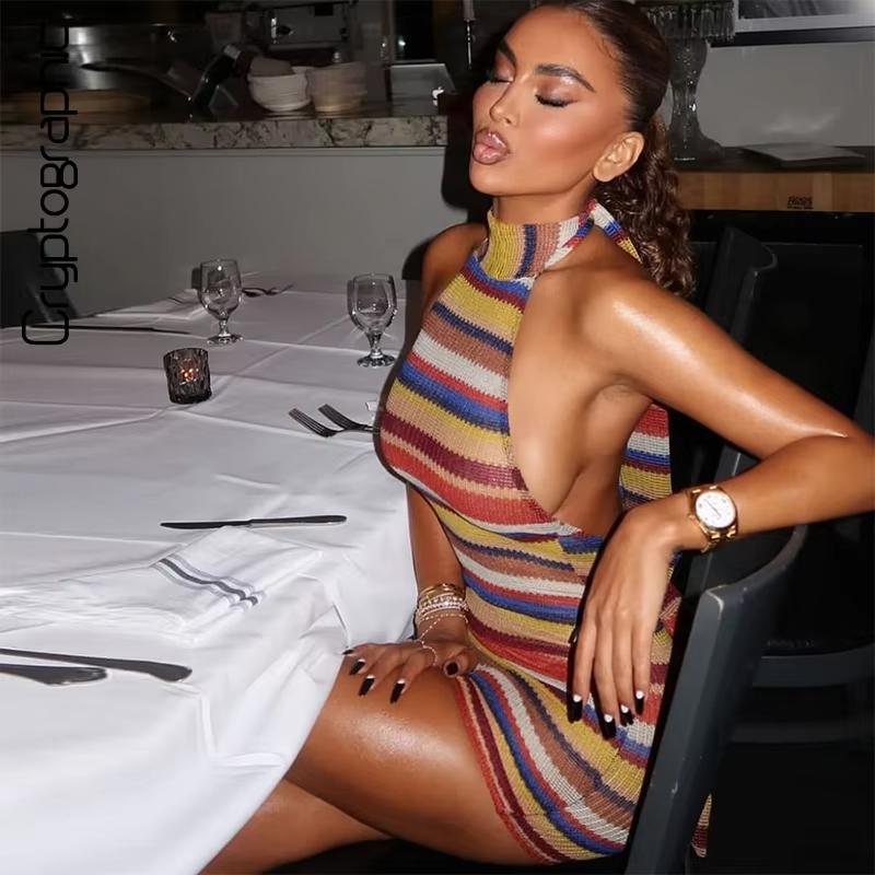 Y2K Backless Halter Mini Dress - فستان قصير محبوك مخطط بياقة هالتر،
