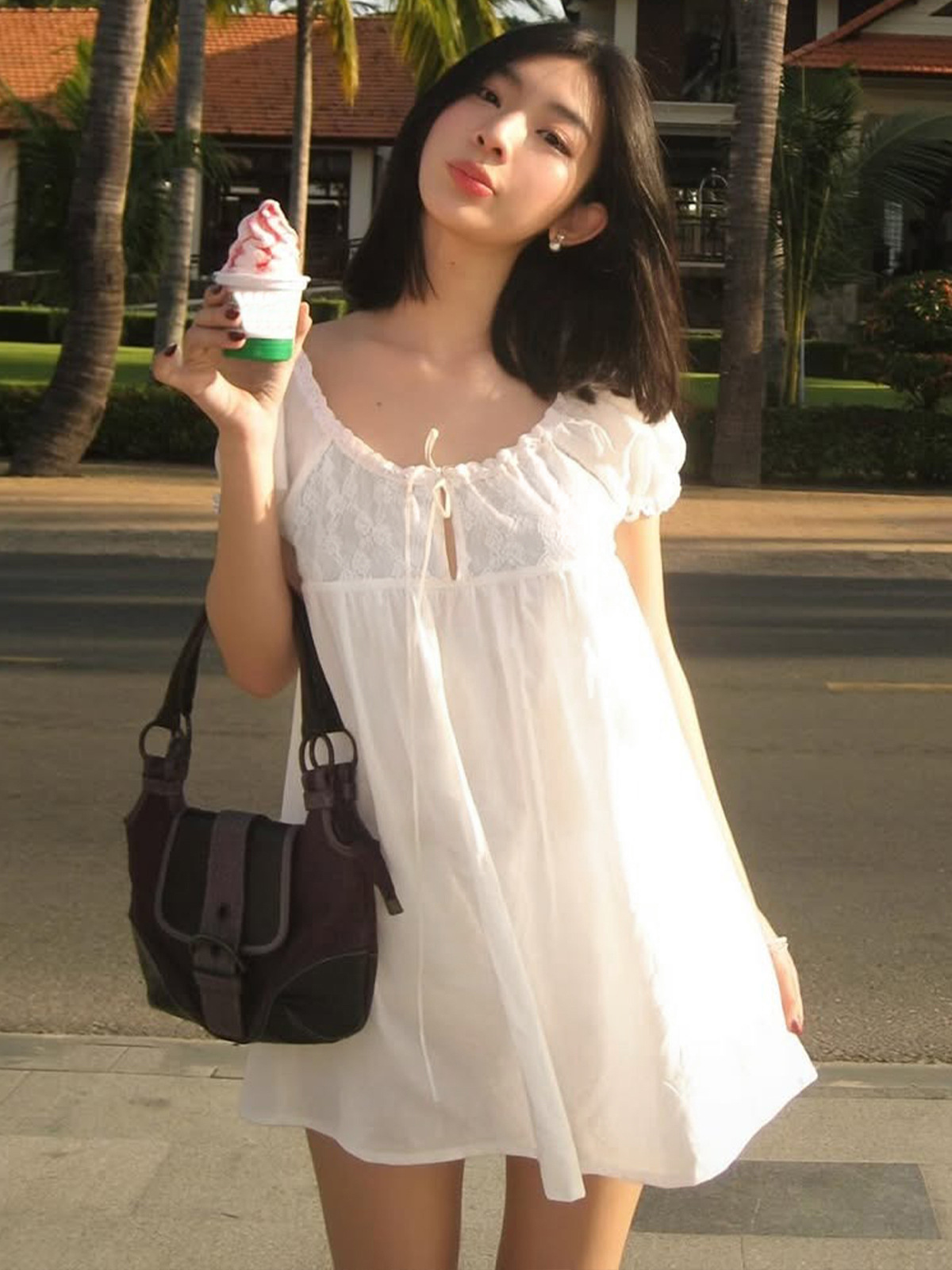 Off Shoulder Puff Sleeve Sundress - فستان أبيض قصير بدون أكتاف من