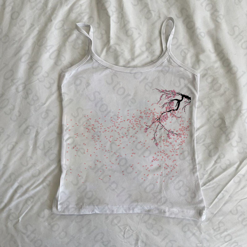 الجمالية القوطية الشرير الطفل  - مراجعة Y2K Graphic Baby Tee Crop وسعره