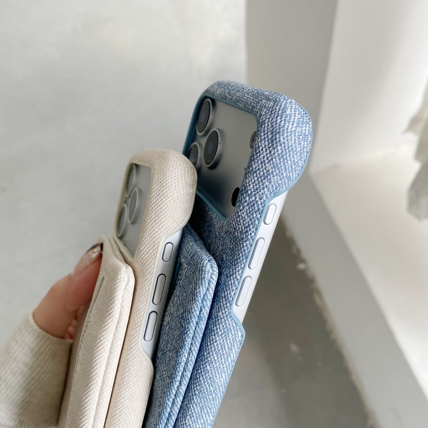 حافظة بطاقات جينز بسحاب لهاتف  - مراجعة Jeans وسعره