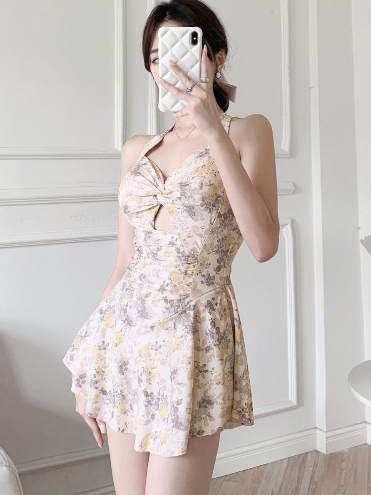 بدلة سباحة نسائية جديدة للصيف  - مراجعة Dresses وسعره