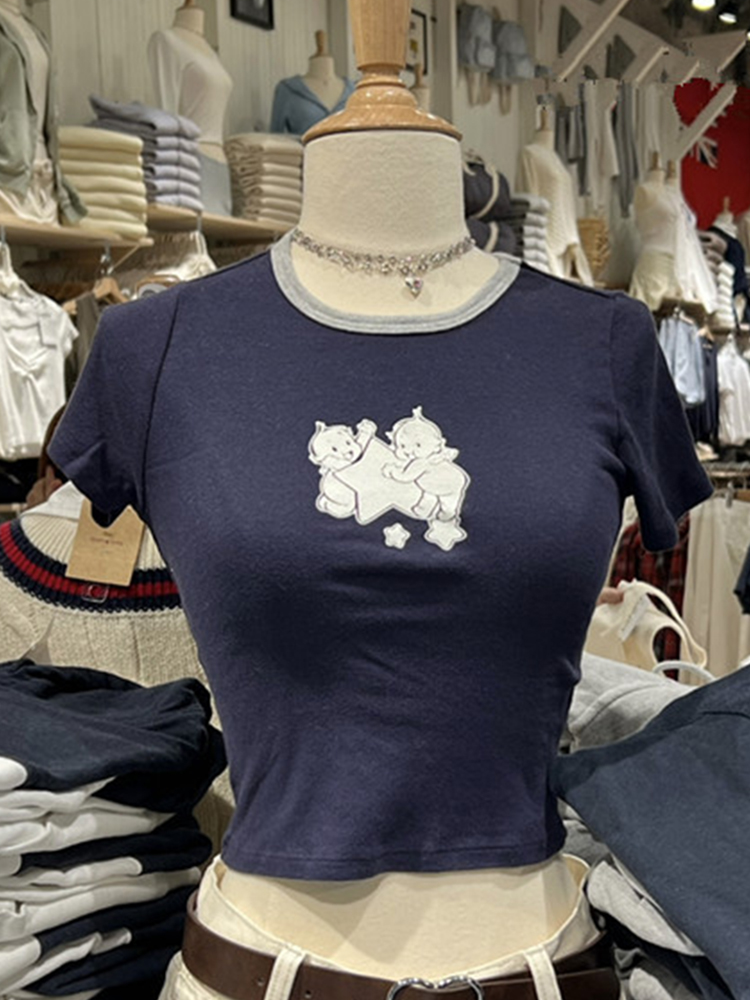 تي شيرت نسائي ضيق ماركة Angel  - مراجعة Y2K Graphic Baby Tee Crop وسعره