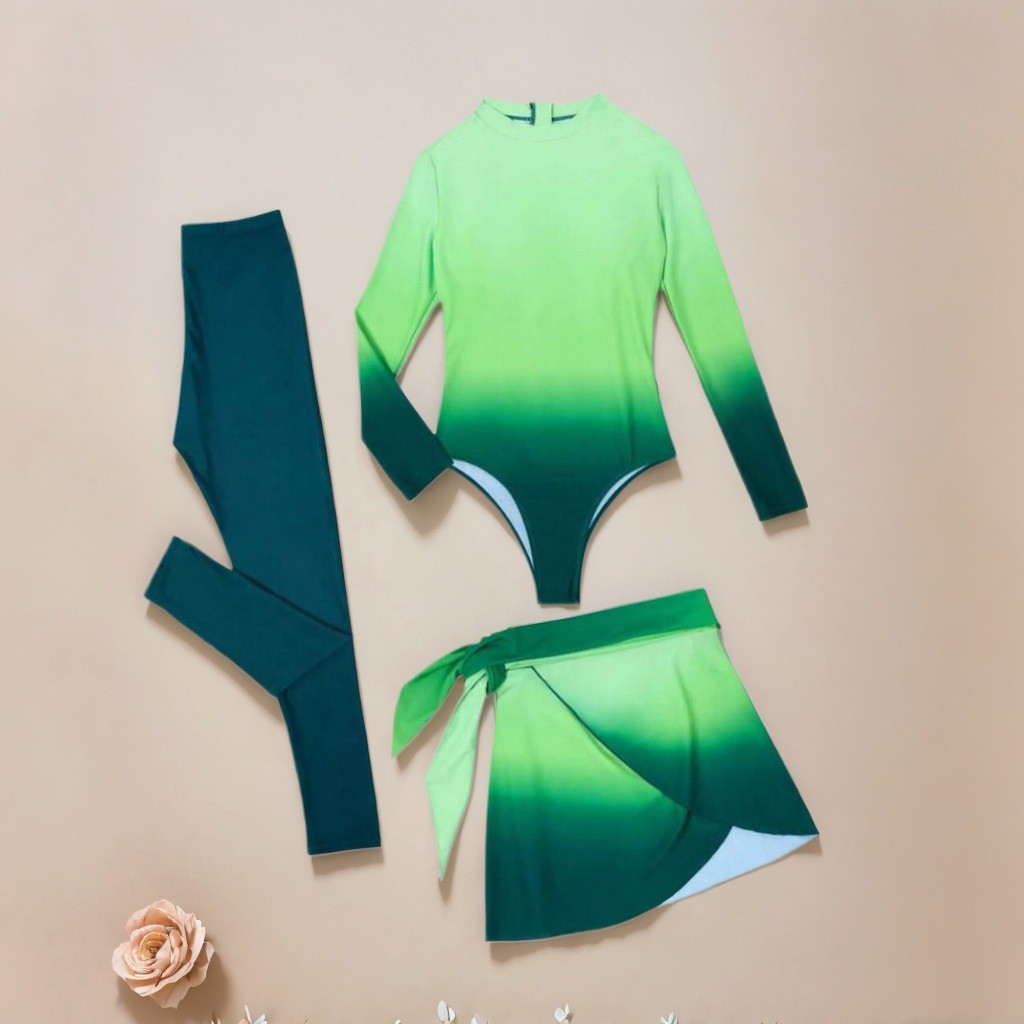 بدلة سباحة زرقاء بأكمام طويلة  - مراجعة Skirts وسعره